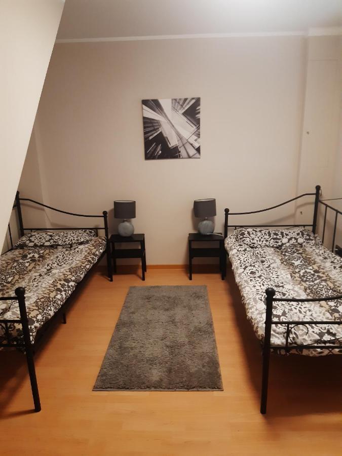 Stern Bis Zu 9 Betten Verfuegbar BRE
